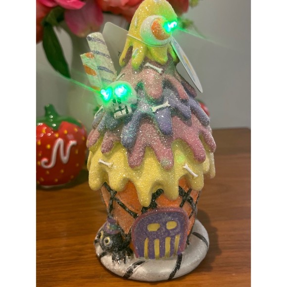 Small Halloween Light Up Gingerbread Haunted House - Picture 8 of 12